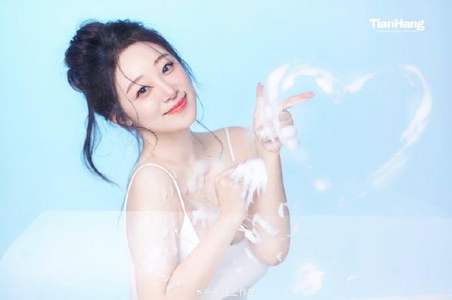 全屏美女壁纸口碑佳作